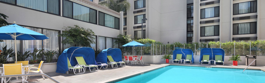 Pool at Holiday Inn and Suites Anaheim