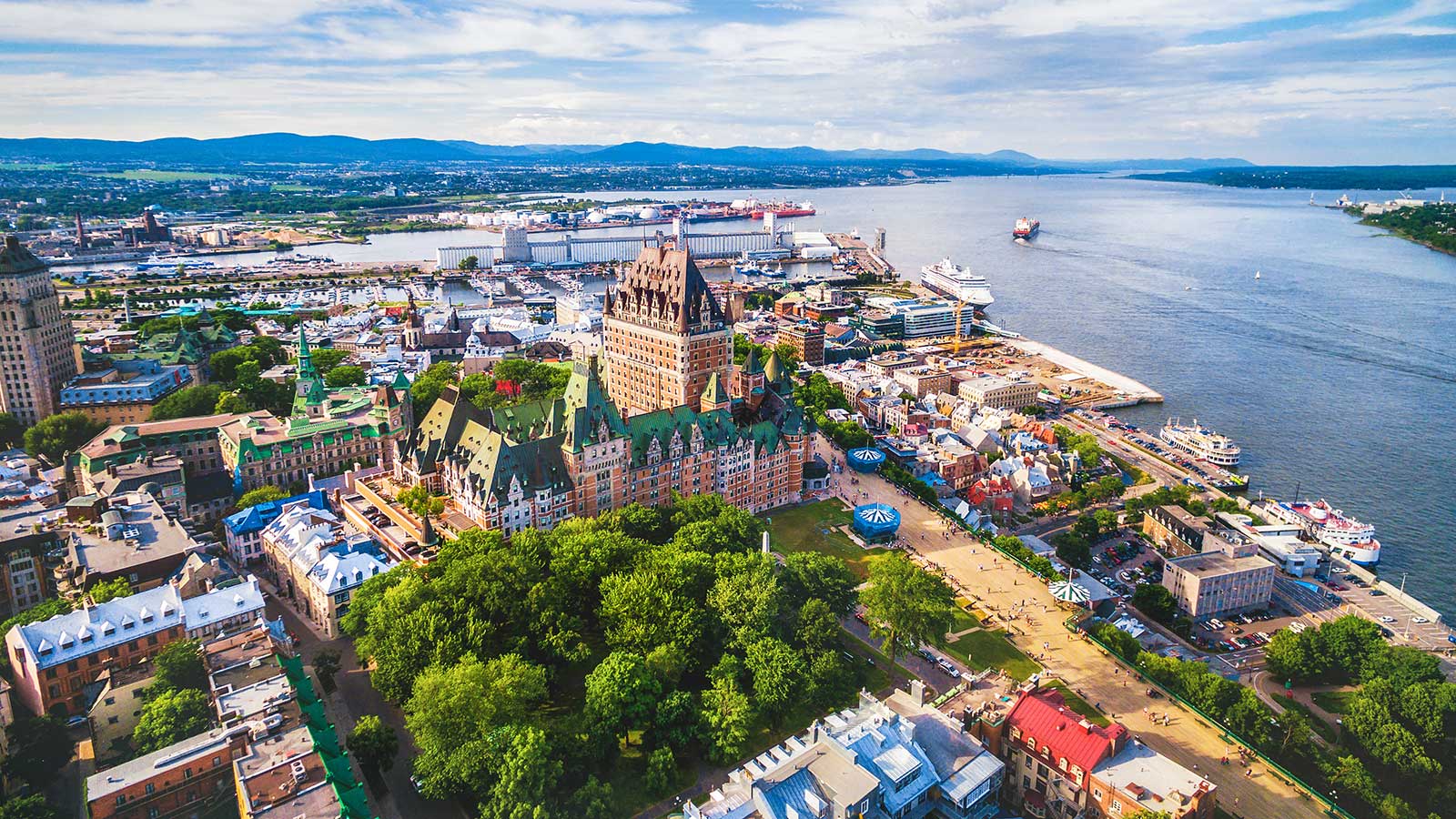 Flights from Grand Cayman to Quebec City