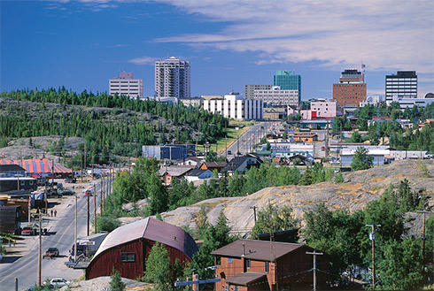 Résultat de recherche d'images pour "Yellowknife, Canada"