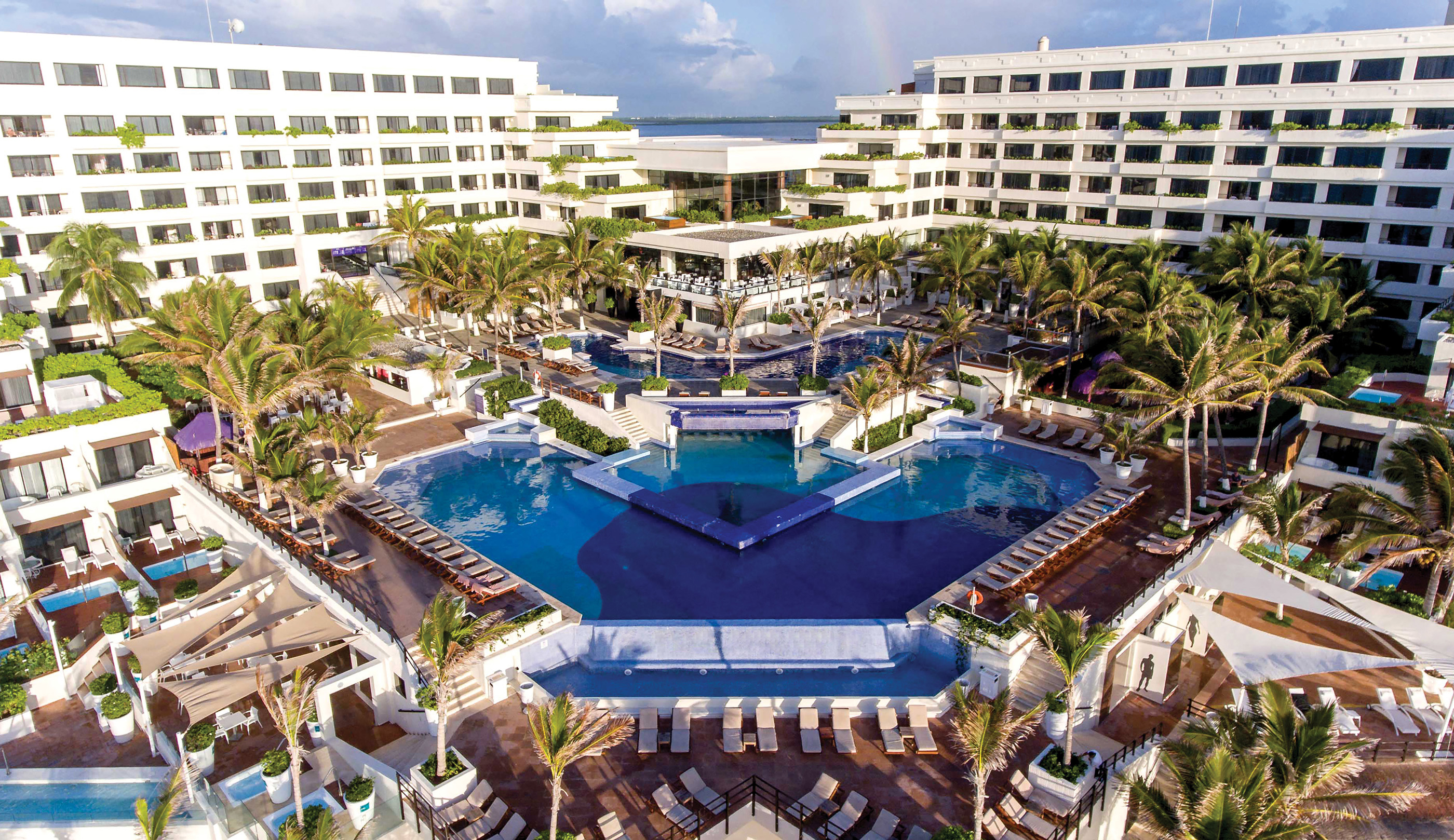 Now Emerald Cancun | WestJet official site