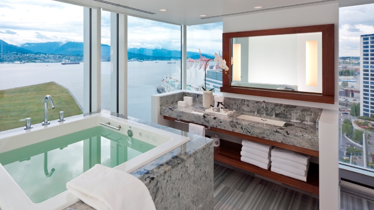 Chambre d'hôtel en bordure de l'eau à Vancouver 