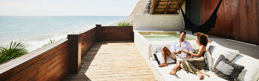 Couple relaxing in a resort in Quintana roo