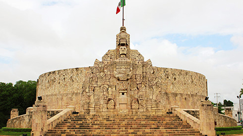 Patria Monument in Paseo de Montejo