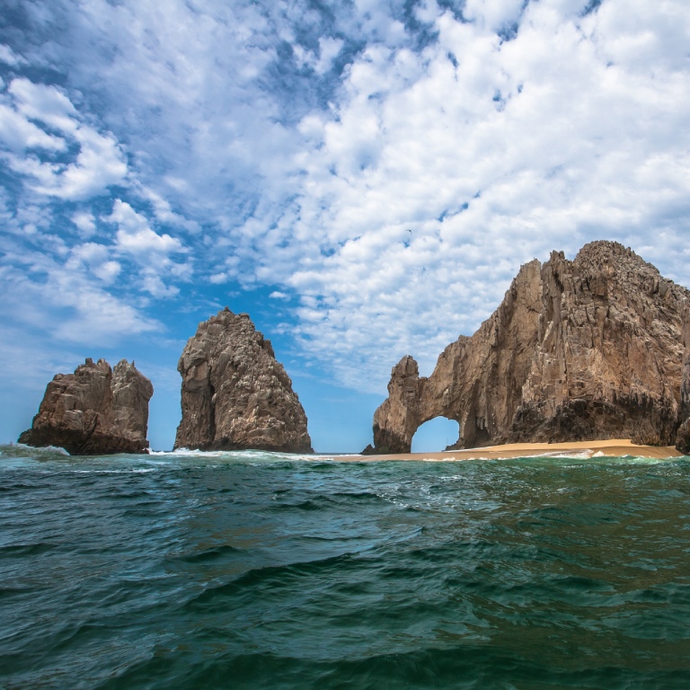 View of the Arch of Cabo San Lucas rock formation from water