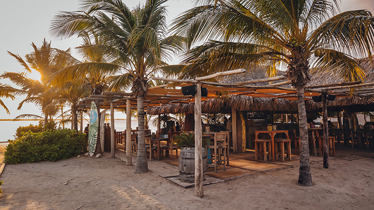 Bari Beach Bar Restaurant