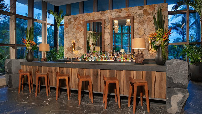 Lobby Bar