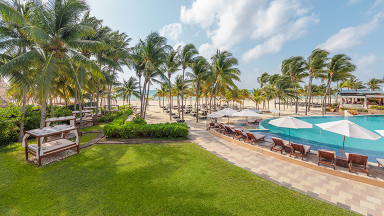 Piscine et plage