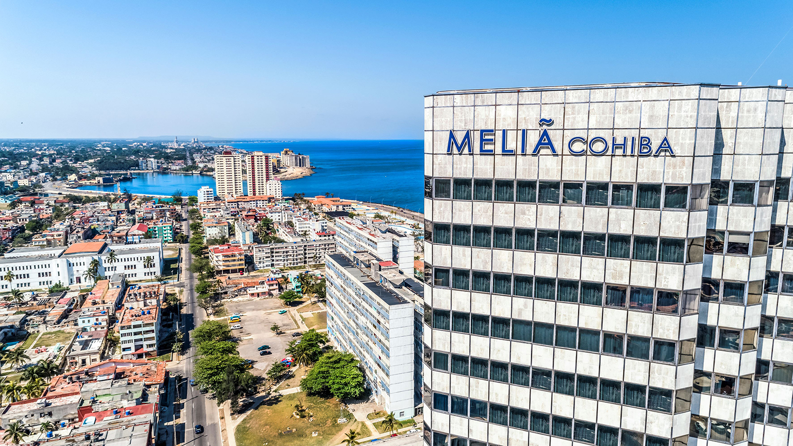 Av. Paseo e/ 1ª y 3ª, Vedado, Ciudad de La Habana, Cuba