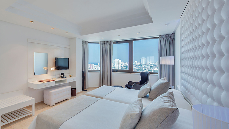 The Level Junior Suite - 2 Double Beds