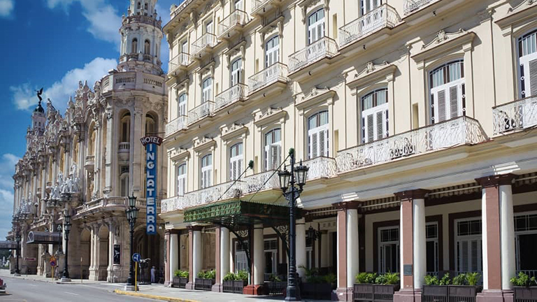 Paseo del Prado No. 416  esq San Rafael, La Habana, Cuba