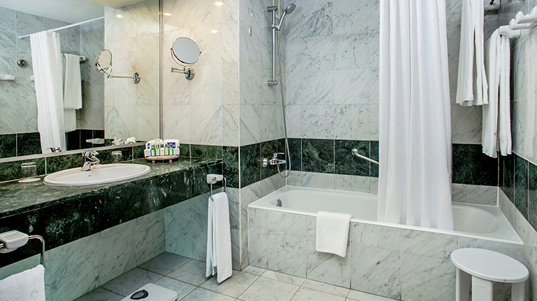 Classic Room - Bathroom 