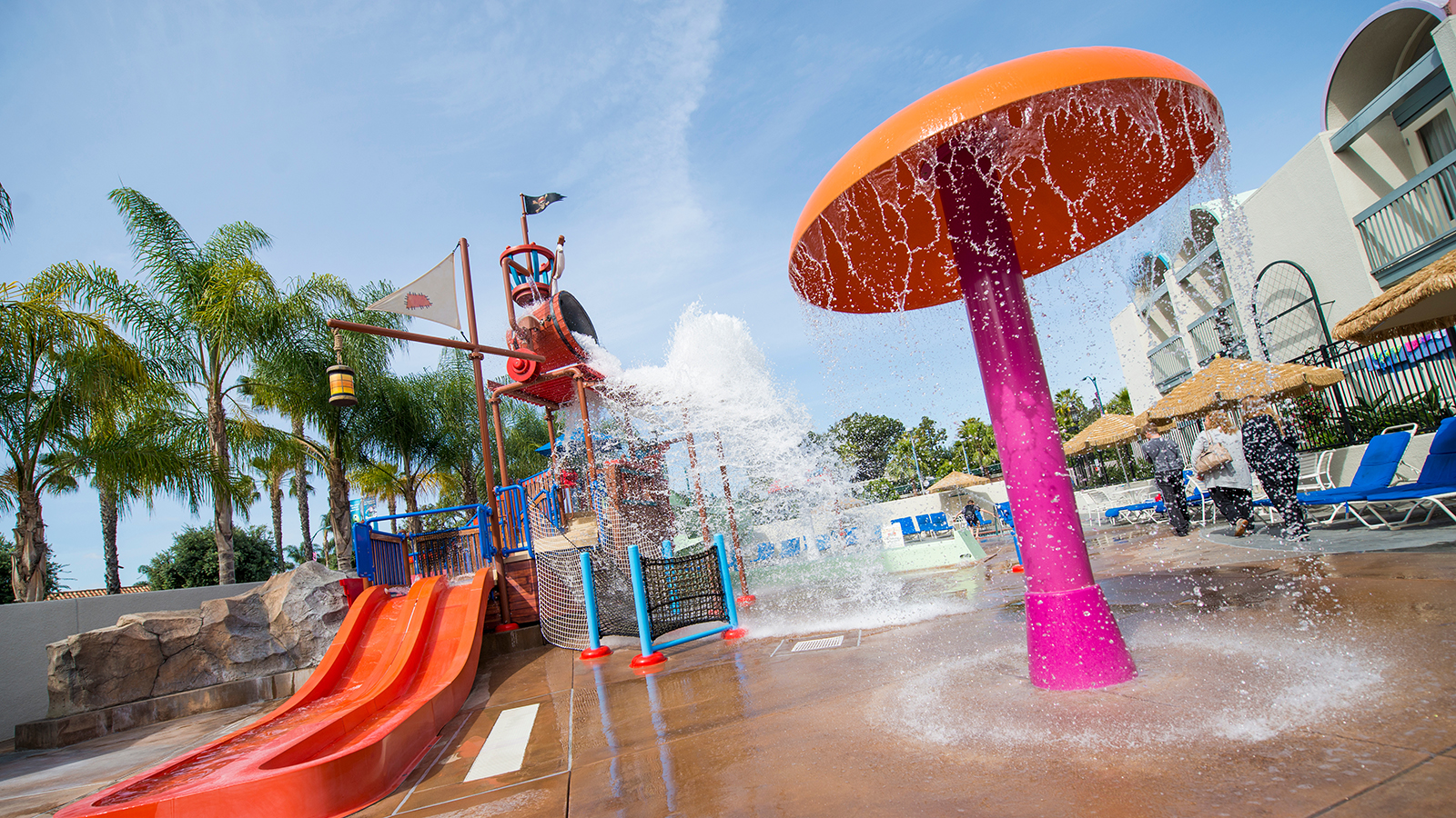 23 km from SNA airport