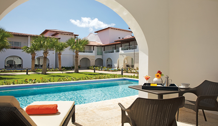 Chambre de luxe Preferred Club avec vue sur les tropiques et accès à la piscine - Terrasse