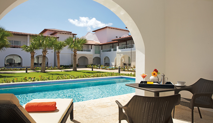 Preferred Club Deluxe Swim-up Tropical View - Terrace