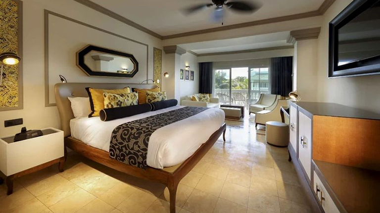 The Signature Level Junior Suite - King Bed 