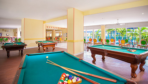 billiards room