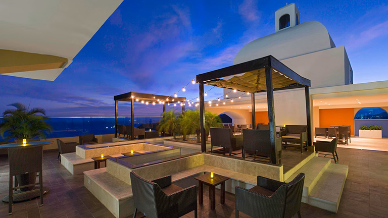 The Westin Club Level Lounge Terrace