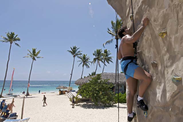 Climbing wall