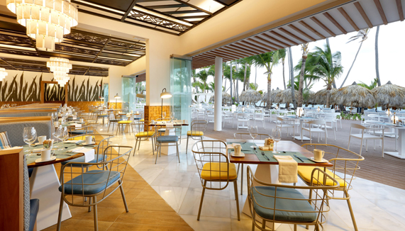 Aire pour manger près de la plage