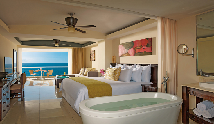 Preferred Club Junior Suite Ocean View with jacuzzi