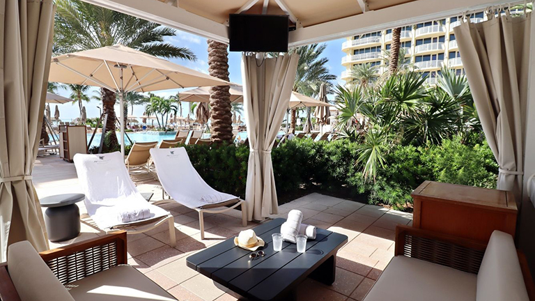 Quinn's Pool Cabanas