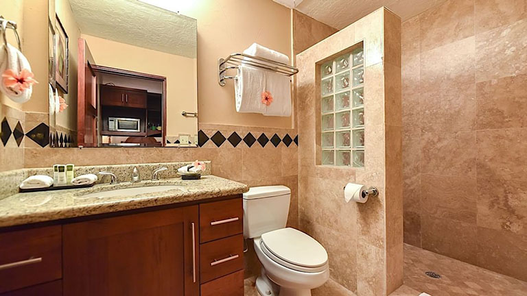 Economy Studio Bathroom 