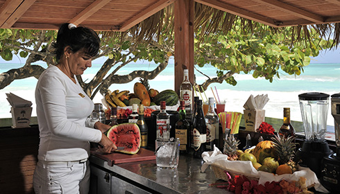 Hicacos beach bar