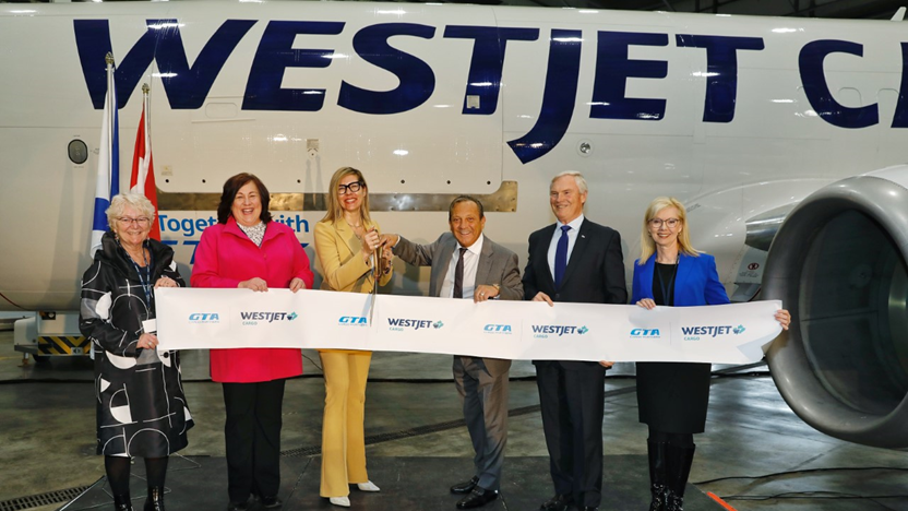 La tournée de célébration de WestJet Cargo et du GTA Group se poursuit à Halifax
