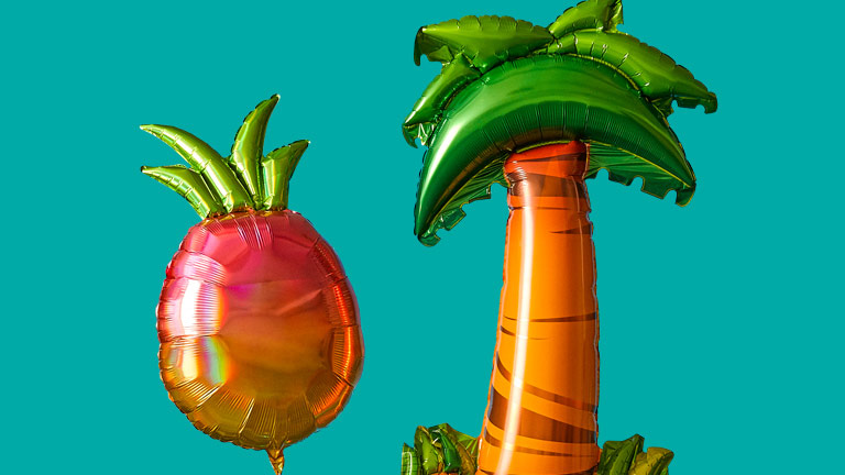 Ballons en forme de palmier et d’ananas
