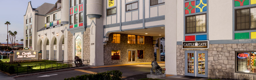 Exterior view of Castle Inn and Suites