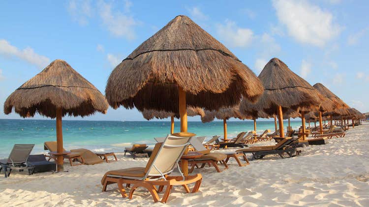 Flights from Abbotsford to Cancun